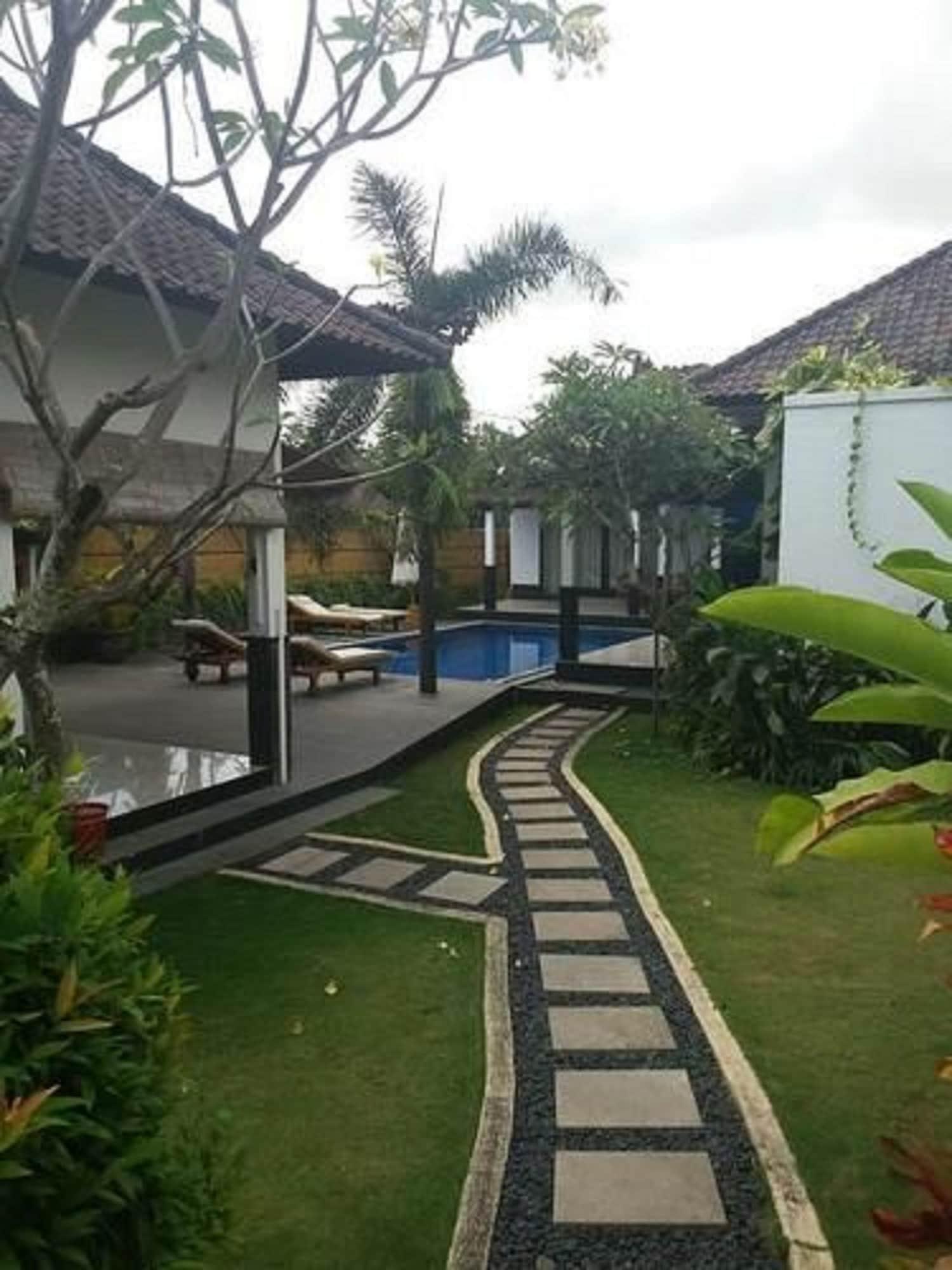 Taman liburan My And